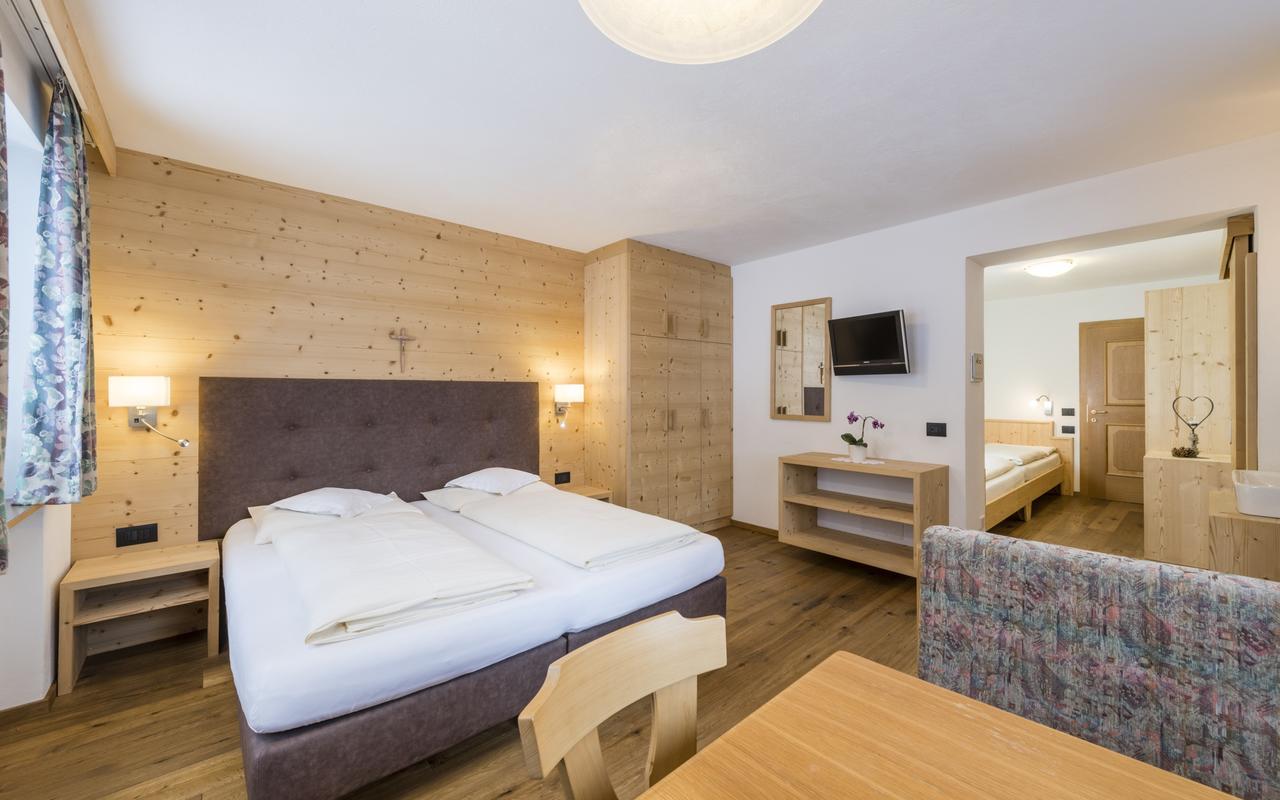 Runcac Hotel Badia  Luaran gambar