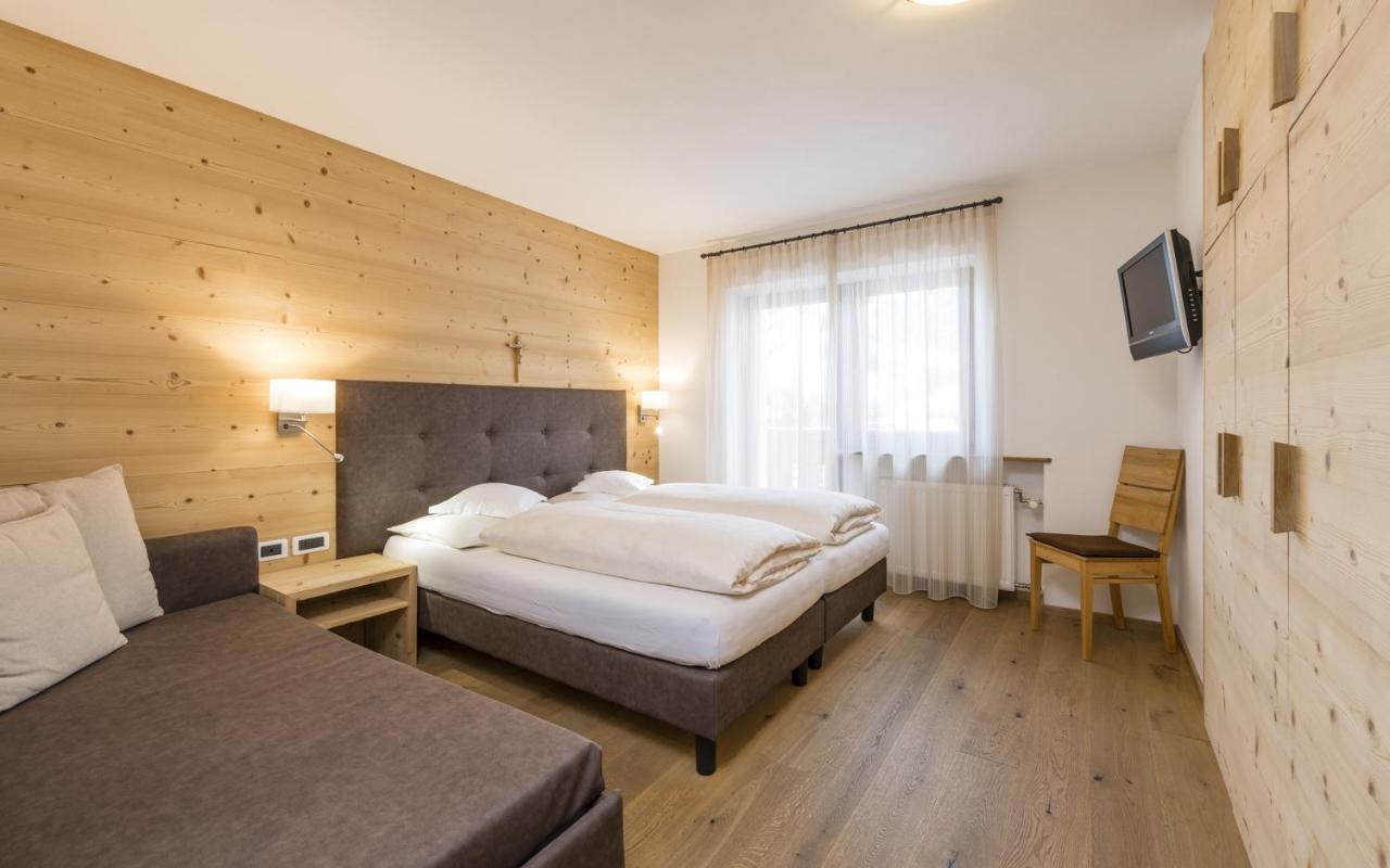 Runcac Hotel Badia  Luaran gambar